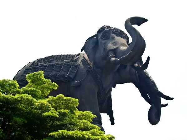 Estatuto do elefante com três cabeças — Fotografia de Stock