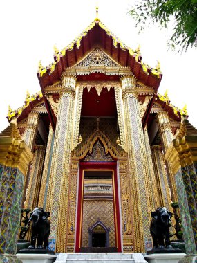 Buddhist temple , Wat Ratchabophit in Bangkok , Thailand clipart