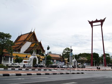 Bangkok, Tayland sutat Tapınağı'nda dev salıncak