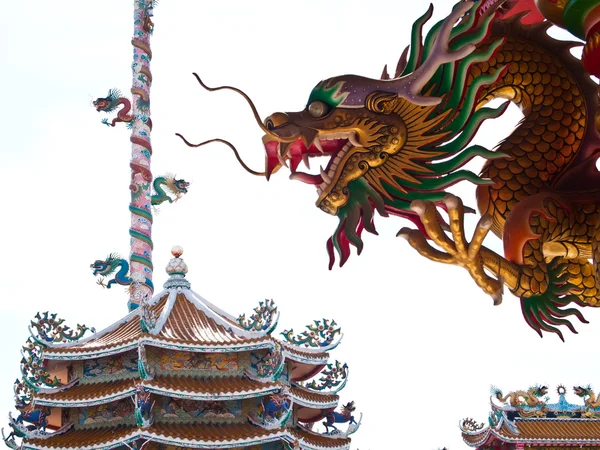 Drachenstatus im na zha Tempel — Stockfoto