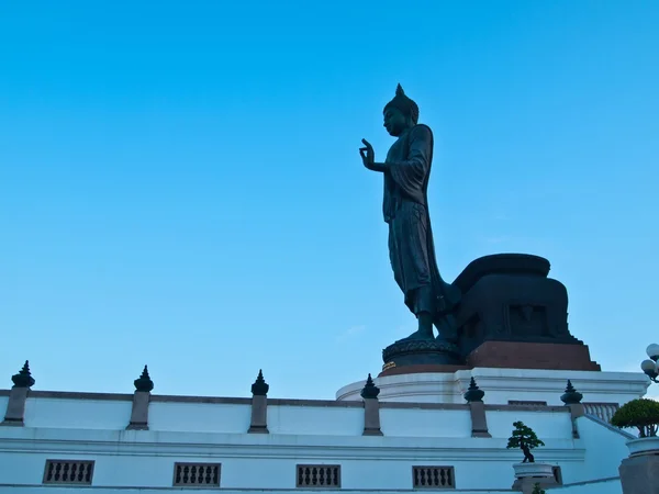 Posąg Buddy w nakhon pathom, Tajlandia (poziome) — Zdjęcie stockowe