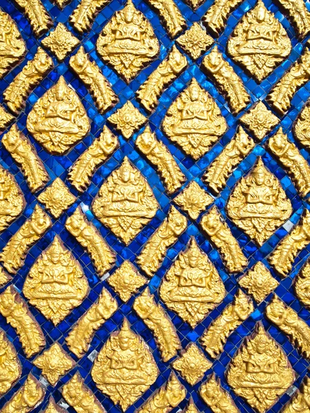 Details of wall of temple in Thailand (vertical) — Stock Photo, Image