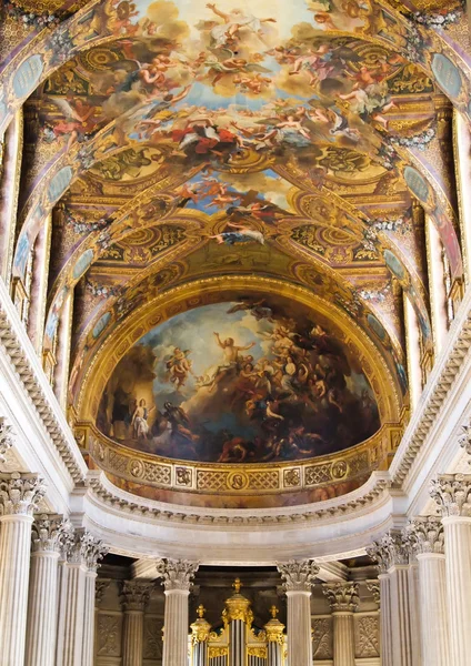 Interior da Igreja de Versalhes em Versalhes, na França — Fotografia de Stock