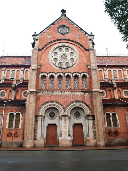 Notre Dame in Ho Chi Minh City, Vietnam. — Stockfoto