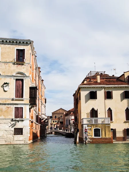 Μια γέφυρα του canal Grande της Βενετίας, Ιταλία — Φωτογραφία Αρχείου