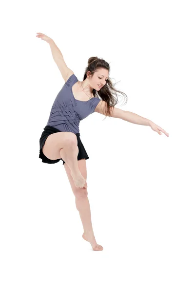 若いかなり 10 代の少女のブルネット ダンス — ストック写真