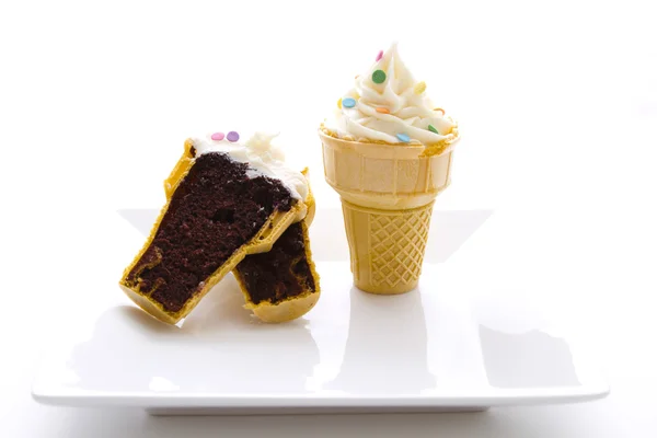 Морозиво конус кекс — стокове фото