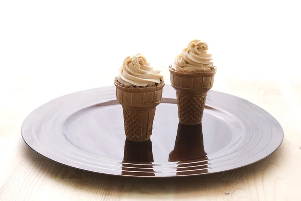 アイス クリーム コーンのカップケーキ — ストック写真