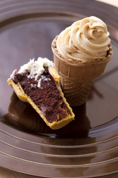 Cupcake mit Eistüten — Stockfoto
