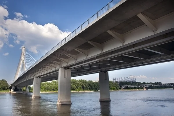 Современный мост в Варшаве — стоковое фото
