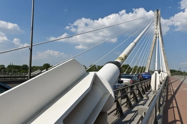 Modern absztrakt építészet, a híd-Varsó, Lengyelország — Stock Fotó