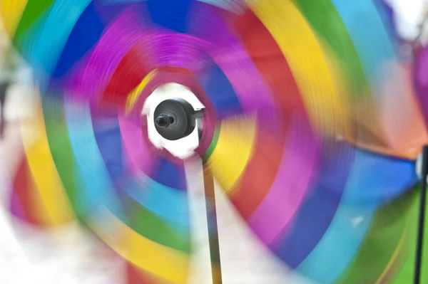 Girando cores pinwheel — Fotografia de Stock