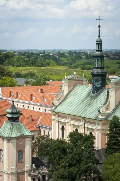 Oude kerk in sandomierz stad in Polen — Stockfoto