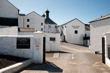 Bowmore distillery clipart