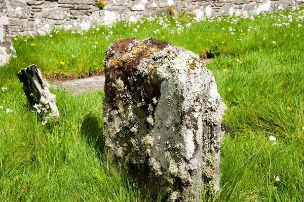 Eski mezar taşı — Stok fotoğraf