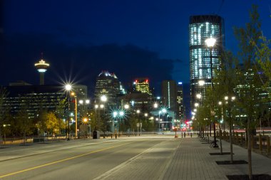Geceleri, Kanada Calgary