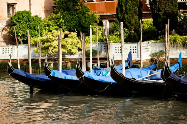 Gondolas in Venice in Italy — Stock Photo, Image
