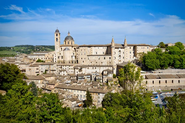 Urbino stadsutsikt, Italien — Stockfoto