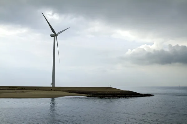 The wind turbine near Oosterscheldekering — Stock Photo, Image