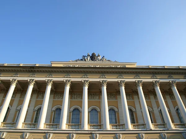 Ryska museet framför Visa — Stockfoto