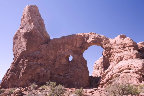 Torn arch i arches nationalpark utah — Stockfoto