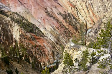 Sanatçı noktasının Yellowstone havadan görünümü