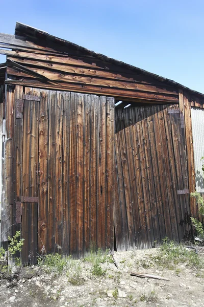 Stará stodola dveře — Stock fotografie