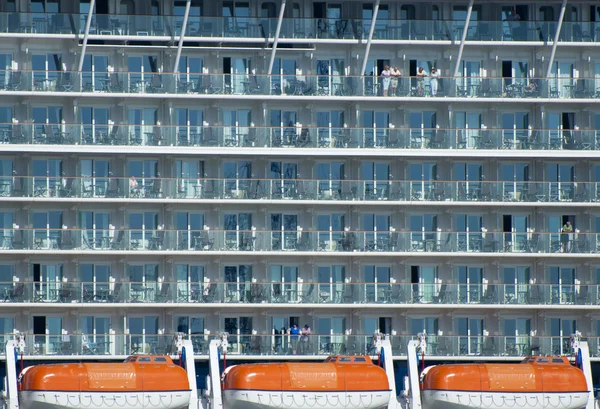 Abstracte cruise liner — Stockfoto