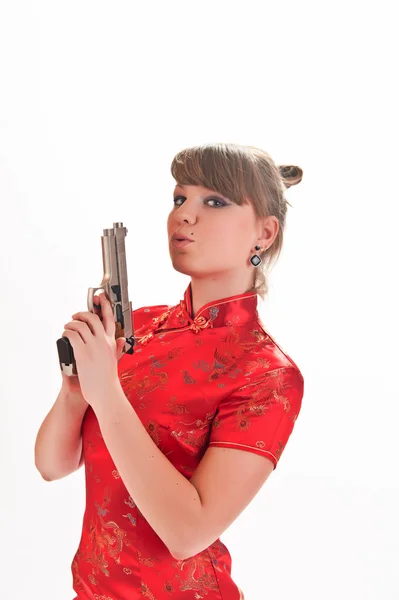 Οπλισμένοι με ένα πιστόλι κορίτσι — Φωτογραφία Αρχείου