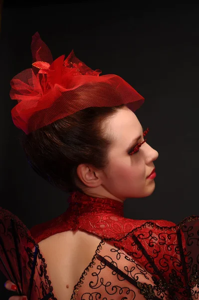Flamenco dansare kvinna gipsy röd ros spanska fan — Stockfoto