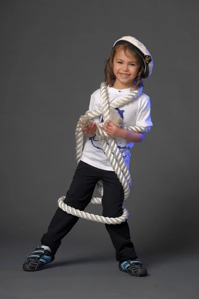 Een jonge zeiler met touw — Stockfoto