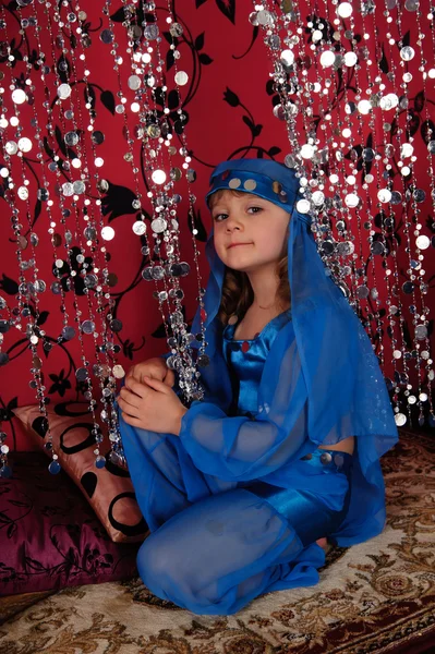 Girl in oriental costume — Stock Photo, Image