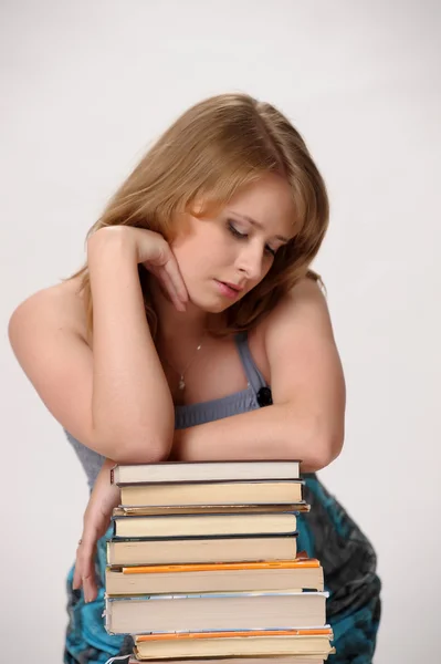 Kız öğrencinin sınavlar hakkında endişeli — Stok fotoğraf