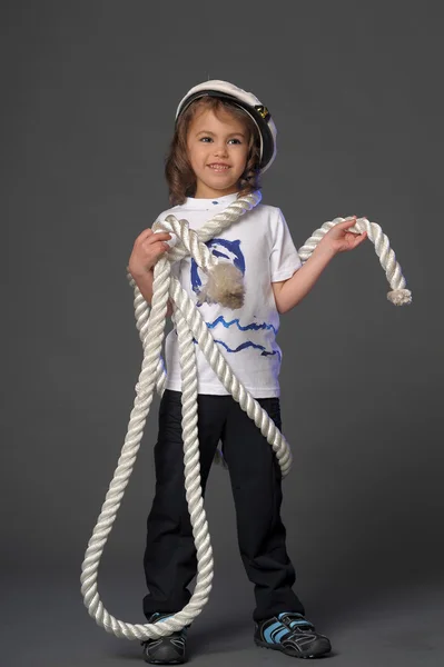 Un joven marinero con cuerda — Foto de Stock