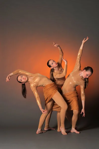 Tři tanečnice — Stock fotografie