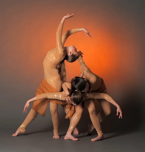 三个舞者 — 图库照片