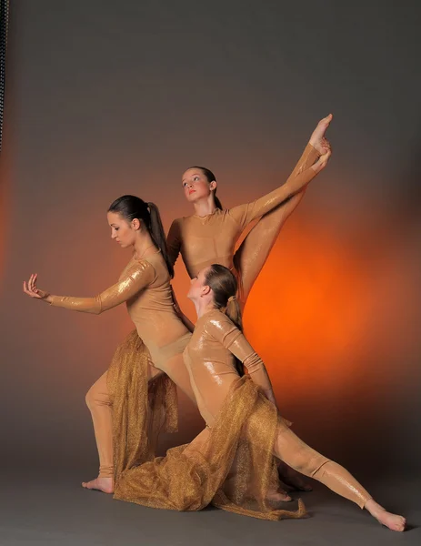 Três bailarinos — Fotografia de Stock