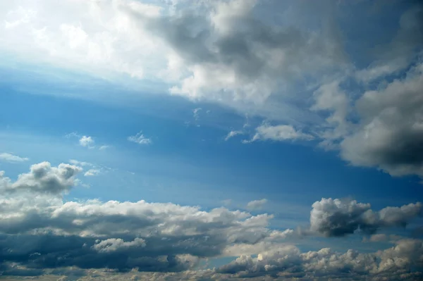 Fehér felhők — Stock Fotó