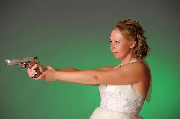 Νύφη με όπλο — Φωτογραφία Αρχείου