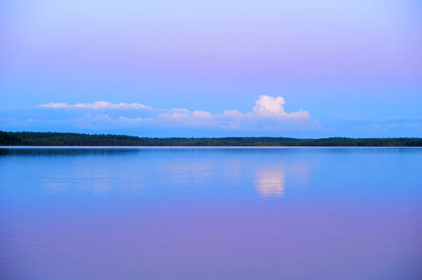 Lago à noite — Fotografia de Stock