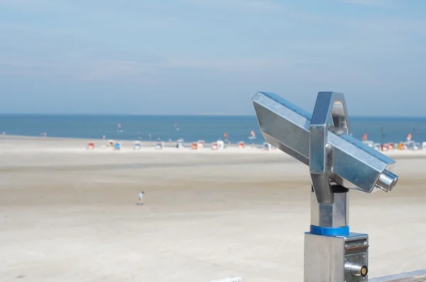 Binocular na praia — Fotografia de Stock
