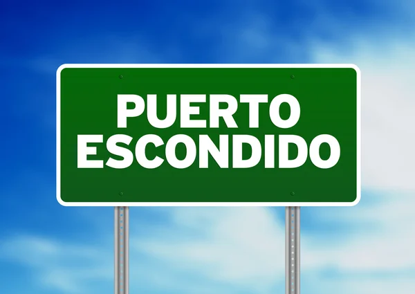 Zielony znak drogowy - puerto escondido, oaxaca — Zdjęcie stockowe