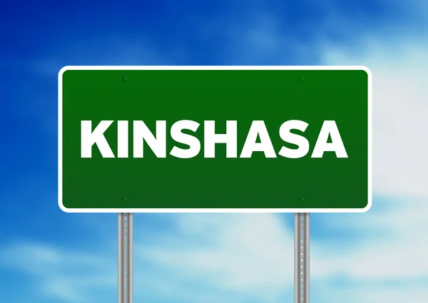 Зеленый знак дороги - Киншаса — стоковое фото