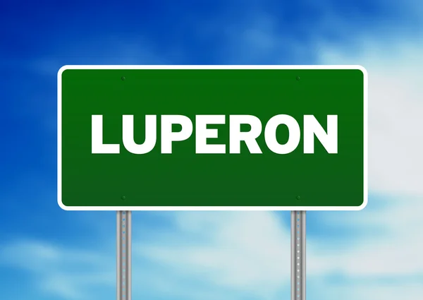 Зелений дорожній знак - Luperon, Домініканська Республіка — стокове фото