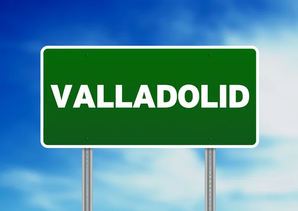 Zielony znak drogowy - valladolid, Hiszpania — Zdjęcie stockowe
