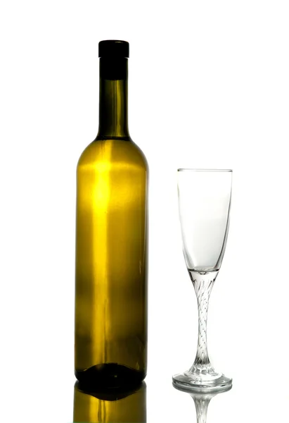 Bottiglia con vino e bicchiere — Foto Stock