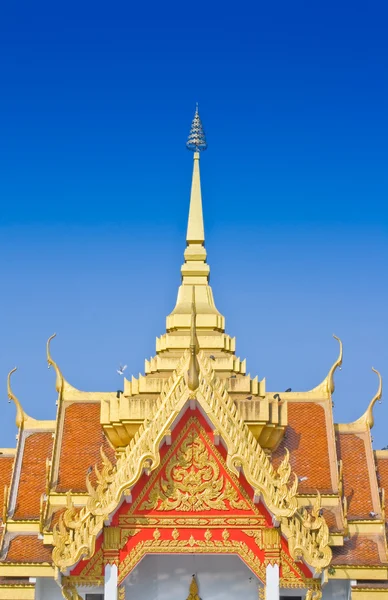 Dak van stadszuil, ubonratchthani, thailand — Stockfoto