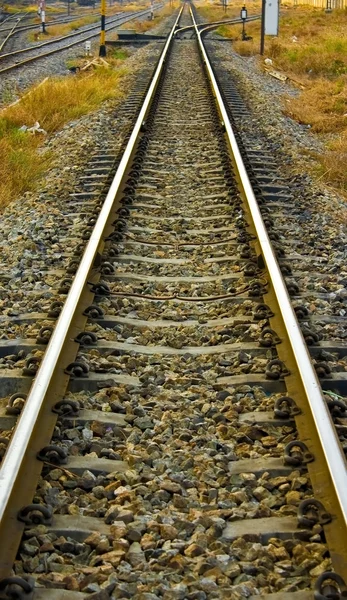 Linka železniční přejezd v venkově Thajska. — Stock fotografie