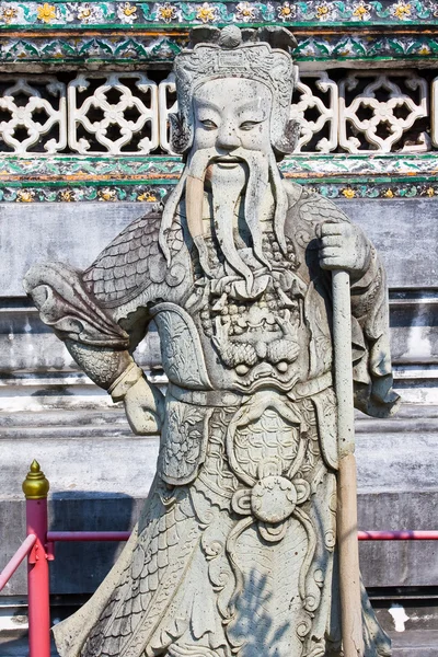 Kamenná socha starověké pán v Thajsku buddha chrám — Stock fotografie