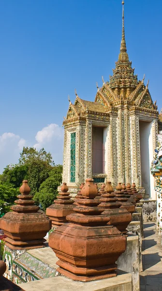 El antiguo templo en Wat Arun, Bangkok - Tailandia —  Fotos de Stock